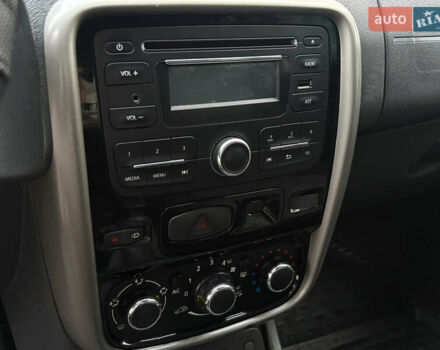 Сірий Рено Дастер, об'ємом двигуна 1.45 л та пробігом 297 тис. км за 8800 $, фото 22 на Automoto.ua