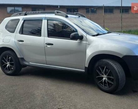 Серый Рено Дастер, объемом двигателя 1.46 л и пробегом 170 тыс. км за 9600 $, фото 4 на Automoto.ua