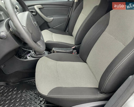 Серый Рено Дастер, объемом двигателя 1.5 л и пробегом 114 тыс. км за 10900 $, фото 11 на Automoto.ua