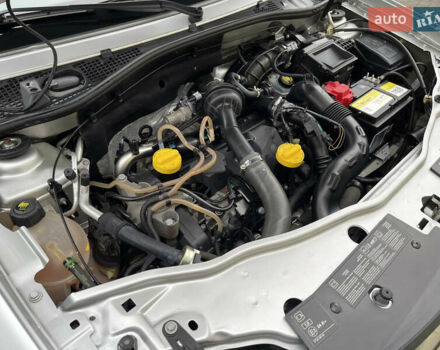 Серый Рено Дастер, объемом двигателя 1.5 л и пробегом 114 тыс. км за 10900 $, фото 10 на Automoto.ua