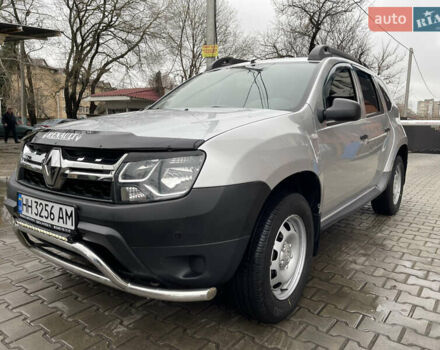 Серый Рено Дастер, объемом двигателя 1.5 л и пробегом 114 тыс. км за 10900 $, фото 3 на Automoto.ua