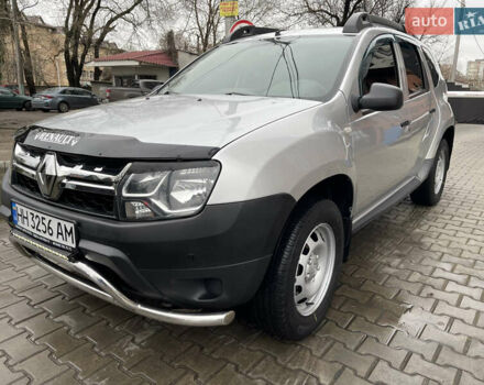 Серый Рено Дастер, объемом двигателя 1.5 л и пробегом 114 тыс. км за 10900 $, фото 1 на Automoto.ua