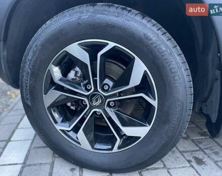 Рено Дастер 2016 в Сарнах на Automoto.ua Серый Рено Дастер, объемом двигателя 1.46 л и пробегом 255 тыс. км за 10300 $, фото 50 на Automoto.ua