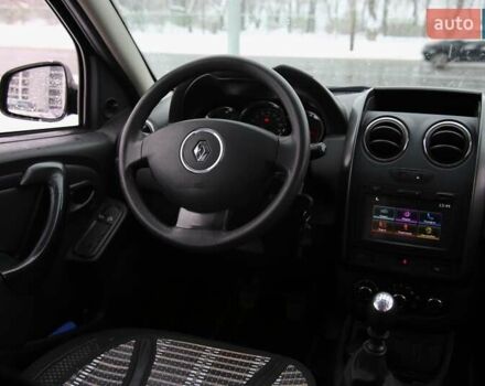 Сірий Рено Дастер, об'ємом двигуна 1.46 л та пробігом 140 тис. км за 11800 $, фото 10 на Automoto.ua