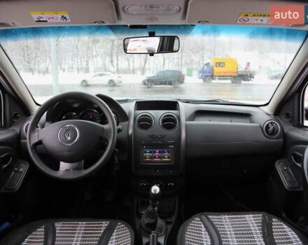 Сірий Рено Дастер, об'ємом двигуна 1.46 л та пробігом 140 тис. км за 11800 $, фото 11 на Automoto.ua