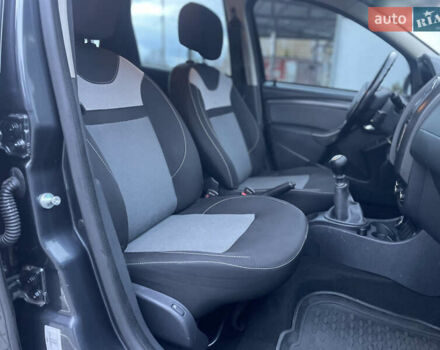 Рено Дастер 2016 в Сарнах на Automoto.ua Серый Рено Дастер, объемом двигателя 1.46 л и пробегом 255 тыс. км за 10300 $, фото 31 на Automoto.ua