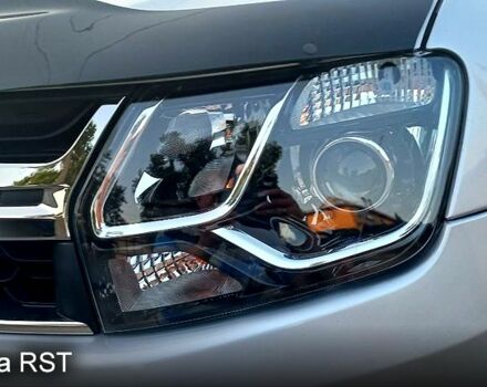 Серый Рено Дастер, объемом двигателя 1.6 л и пробегом 162 тыс. км за 11700 $, фото 10 на Automoto.ua