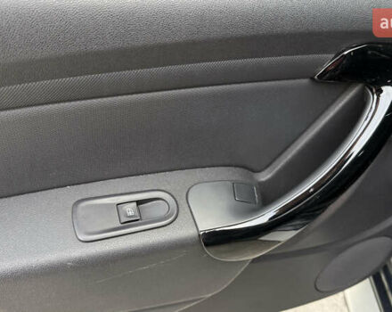 Серый Рено Дастер, объемом двигателя 1.6 л и пробегом 92 тыс. км за 11800 $, фото 34 на Automoto.ua