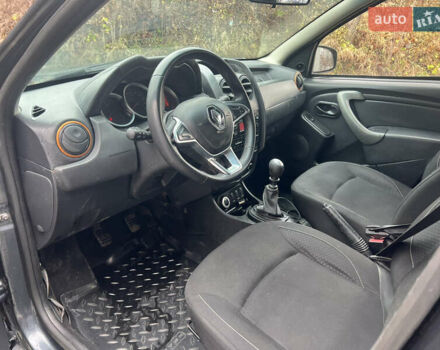 Серый Рено Дастер, объемом двигателя 1.5 л и пробегом 253 тыс. км за 7350 $, фото 17 на Automoto.ua