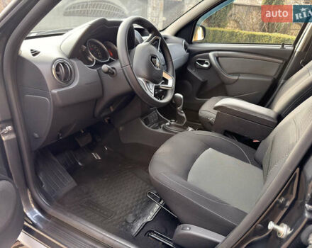 Серый Рено Дастер, объемом двигателя 1.46 л и пробегом 82 тыс. км за 13900 $, фото 16 на Automoto.ua