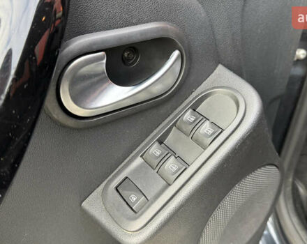 Серый Рено Дастер, объемом двигателя 1.6 л и пробегом 92 тыс. км за 11800 $, фото 18 на Automoto.ua