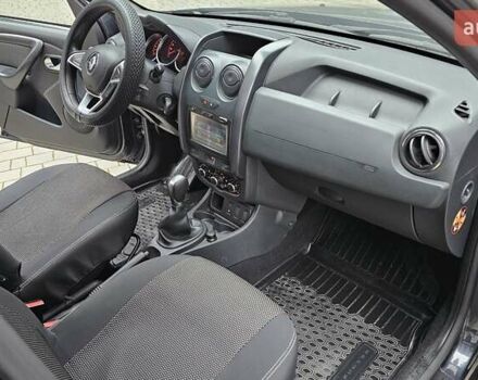 Серый Рено Дастер, объемом двигателя 1.46 л и пробегом 82 тыс. км за 14000 $, фото 10 на Automoto.ua