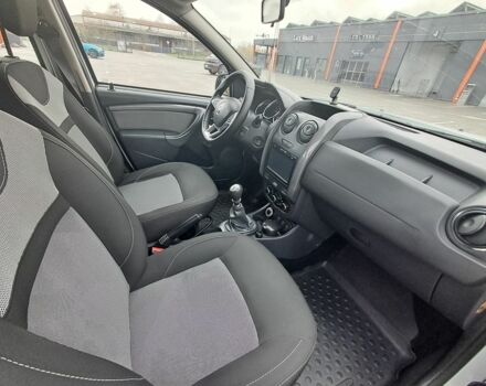 Серый Рено Дастер, объемом двигателя 0 л и пробегом 224 тыс. км за 7999 $, фото 12 на Automoto.ua