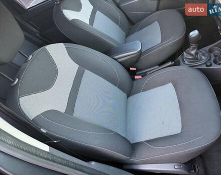 Сірий Рено Дастер, об'ємом двигуна 1.5 л та пробігом 83 тис. км за 13950 $, фото 81 на Automoto.ua
