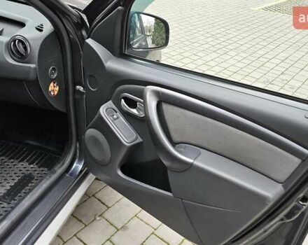 Серый Рено Дастер, объемом двигателя 1.46 л и пробегом 82 тыс. км за 14000 $, фото 12 на Automoto.ua