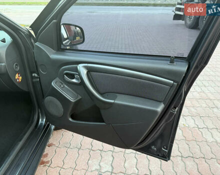 Сірий Рено Дастер, об'ємом двигуна 1.5 л та пробігом 83 тис. км за 13950 $, фото 76 на Automoto.ua