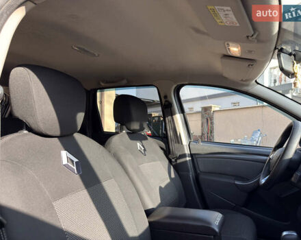 Серый Рено Дастер, объемом двигателя 1.46 л и пробегом 82 тыс. км за 13900 $, фото 28 на Automoto.ua