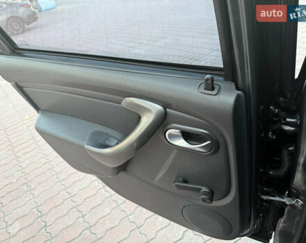 Сірий Рено Дастер, об'ємом двигуна 1.5 л та пробігом 83 тис. км за 13950 $, фото 71 на Automoto.ua