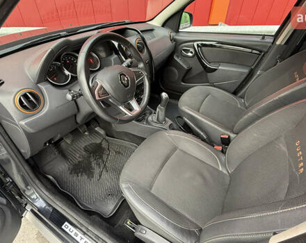 Серый Рено Дастер, объемом двигателя 1.6 л и пробегом 92 тыс. км за 11800 $, фото 20 на Automoto.ua