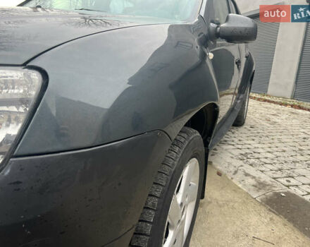 Серый Рено Дастер, объемом двигателя 1.5 л и пробегом 253 тыс. км за 7350 $, фото 4 на Automoto.ua