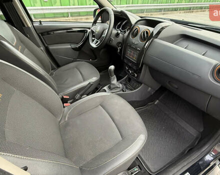 Серый Рено Дастер, объемом двигателя 1.6 л и пробегом 92 тыс. км за 11800 $, фото 48 на Automoto.ua