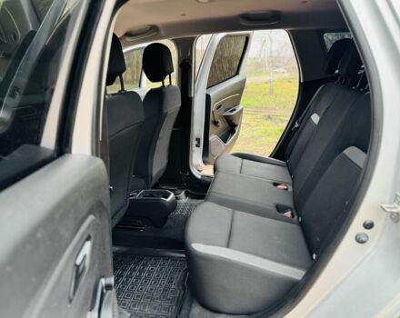 Серый Рено Дастер, объемом двигателя 1.5 л и пробегом 57 тыс. км за 18500 $, фото 9 на Automoto.ua