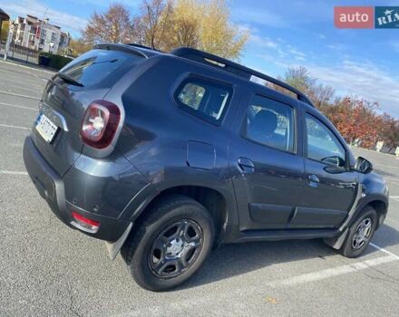 Серый Рено Дастер, объемом двигателя 1.5 л и пробегом 312 тыс. км за 13000 $, фото 1 на Automoto.ua