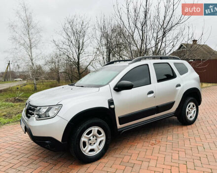 Сірий Рено Дастер, об'ємом двигуна 1.5 л та пробігом 57 тис. км за 18500 $, фото 3 на Automoto.ua