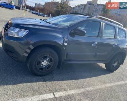 Серый Рено Дастер, объемом двигателя 1.5 л и пробегом 312 тыс. км за 13000 $, фото 2 на Automoto.ua