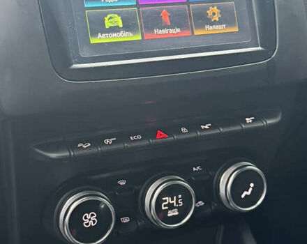 Серый Рено Дастер, объемом двигателя 1.5 л и пробегом 79 тыс. км за 15800 $, фото 14 на Automoto.ua