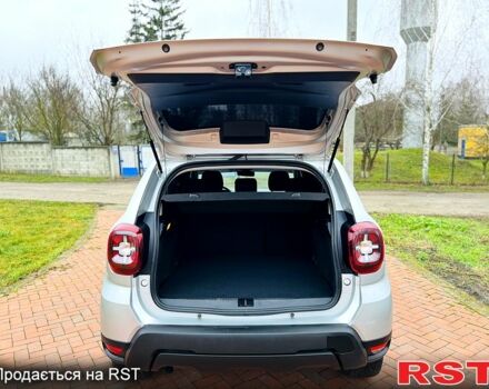 Сірий Рено Дастер, об'ємом двигуна 1.5 л та пробігом 57 тис. км за 18500 $, фото 11 на Automoto.ua