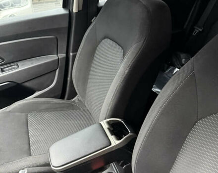 Серый Рено Дастер, объемом двигателя 1.46 л и пробегом 248 тыс. км за 13999 $, фото 24 на Automoto.ua