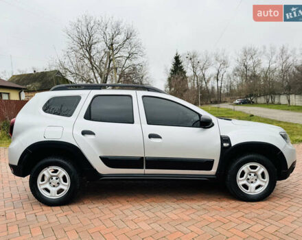 Сірий Рено Дастер, об'ємом двигуна 1.5 л та пробігом 57 тис. км за 18500 $, фото 1 на Automoto.ua