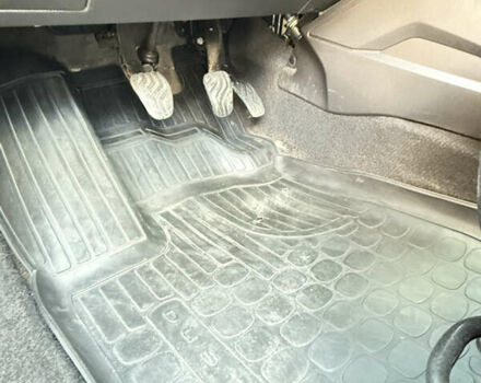 Рено Дастер 2019 в Киеве на Automoto.ua Серый Рено Дастер, объемом двигателя 1.6 л и пробегом 120 тыс. км за 16100 $, фото 63 на Automoto.ua