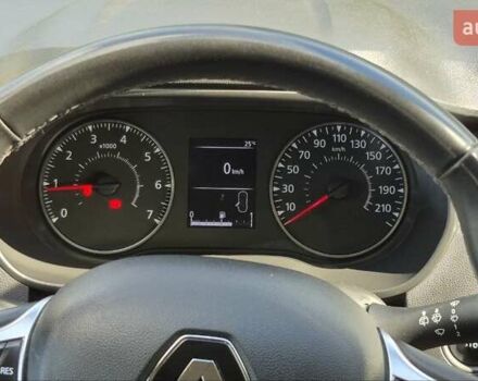 Рено Дастер 2019 в Черкассах на Automoto.ua Серый Рено Дастер, объемом двигателя 1.5 л и пробегом 114 тыс. км за 17000 $, фото 12 на Automoto.ua