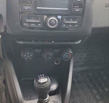 Серый Рено Дастер, объемом двигателя 1.6 л и пробегом 153 тыс. км за 13000 $, фото 10 на Automoto.ua