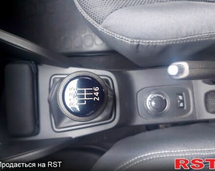 Серый Рено Дастер, объемом двигателя 1.6 л и пробегом 108 тыс. км за 14000 $, фото 4 на Automoto.ua