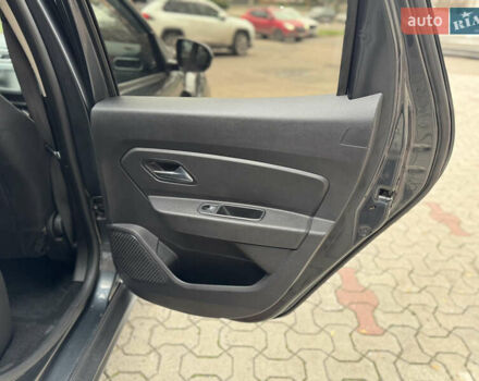 Серый Рено Дастер, объемом двигателя 1.5 л и пробегом 118 тыс. км за 15400 $, фото 24 на Automoto.ua