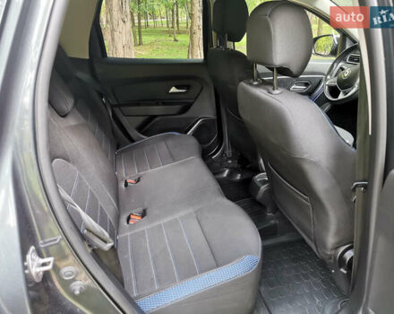 Сірий Рено Дастер, об'ємом двигуна 1.46 л та пробігом 85 тис. км за 18999 $, фото 14 на Automoto.ua