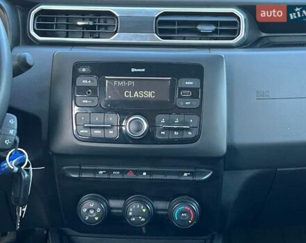 Серый Рено Дастер, объемом двигателя 1.5 л и пробегом 191 тыс. км за 13900 $, фото 42 на Automoto.ua