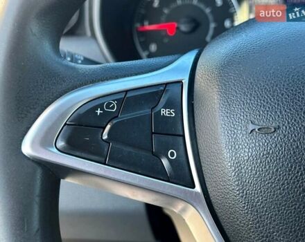 Серый Рено Дастер, объемом двигателя 1.5 л и пробегом 191 тыс. км за 13900 $, фото 30 на Automoto.ua