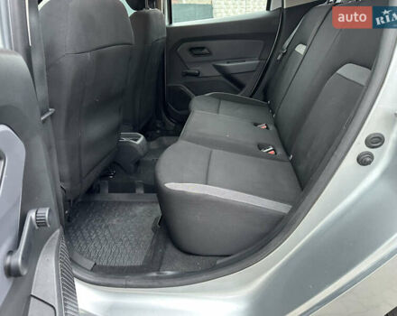 Серый Рено Дастер, объемом двигателя 1.46 л и пробегом 185 тыс. км за 14000 $, фото 40 на Automoto.ua