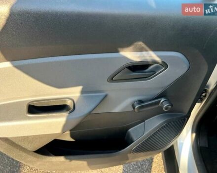 Серый Рено Дастер, объемом двигателя 1.5 л и пробегом 191 тыс. км за 13900 $, фото 27 на Automoto.ua