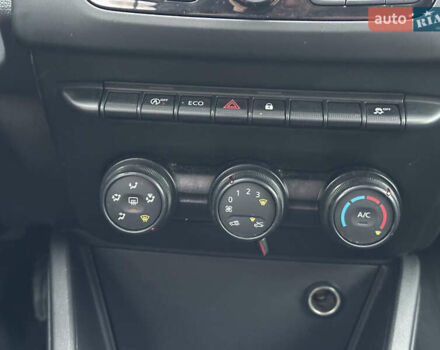 Серый Рено Дастер, объемом двигателя 1.46 л и пробегом 185 тыс. км за 14000 $, фото 34 на Automoto.ua