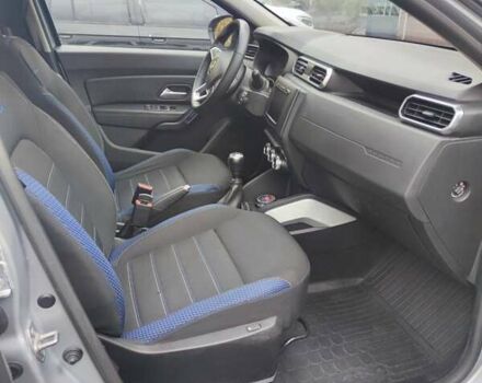 Сірий Рено Дастер, об'ємом двигуна 1.6 л та пробігом 177 тис. км за 12500 $, фото 6 на Automoto.ua