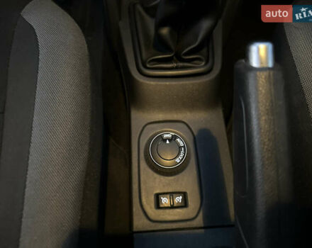 Серый Рено Дастер, объемом двигателя 1.46 л и пробегом 200 тыс. км за 14200 $, фото 26 на Automoto.ua