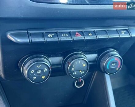 Серый Рено Дастер, объемом двигателя 1.5 л и пробегом 191 тыс. км за 13900 $, фото 36 на Automoto.ua