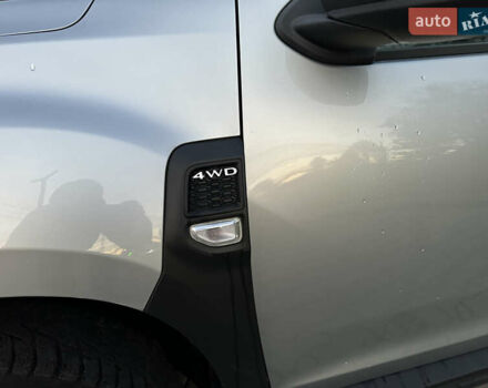 Серый Рено Дастер, объемом двигателя 1.46 л и пробегом 200 тыс. км за 14200 $, фото 9 на Automoto.ua