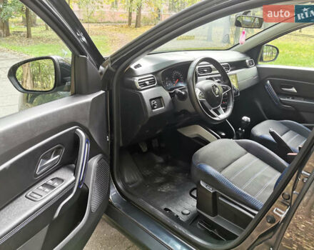 Серый Рено Дастер, объемом двигателя 1.46 л и пробегом 83 тыс. км за 18800 $, фото 9 на Automoto.ua