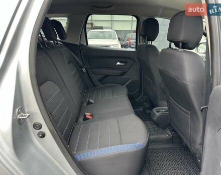 Сірий Рено Дастер, об'ємом двигуна 1.46 л та пробігом 88 тис. км за 18950 $, фото 31 на Automoto.ua